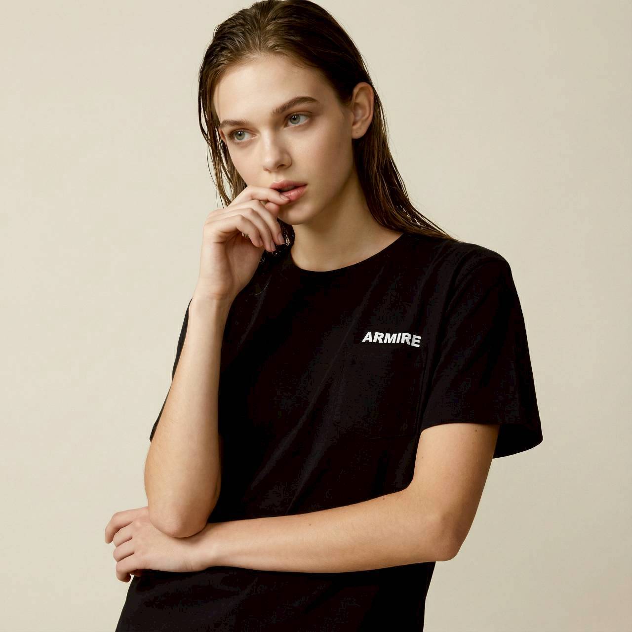 Crew Neck T-Shirt - 画像 (4)